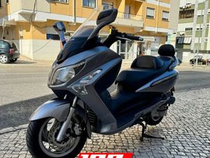 SYM GTS 125