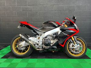 2013 APRILIA RSV4 FACTORY A-PRC ABS A VENDRE