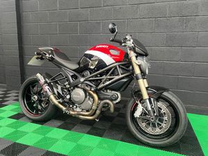2011 DUCATI MONSTER 1100 A VENDRE