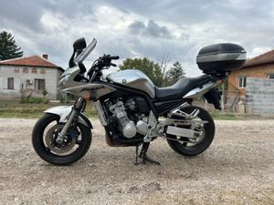 YAMAHA FAZER FZS1000 →