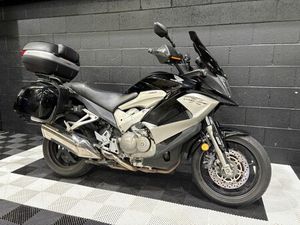 2012 HONDA VFR800X CROSSRUNNER A VENDRE