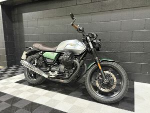 2021 MOTO GUZZI V7 A VENDRE