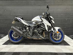 2020 SUZUKI GSX-S750 A VENDRE