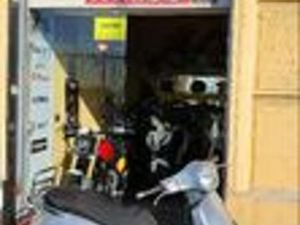 PIAGGIO VESPA 250 GTS