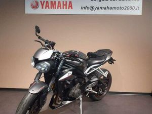 VENDO TRIUMPH STREET TRIPLE RS (2017 - 19) USATA A LUGO (CODICE 9835584) - MOTO.IT
