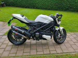 DUCATI STREETFIGHTER S