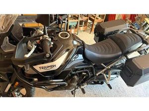 VENDO TRIUMPH TIGER 900 GT (2020 - 23) USATA A BICCARI (CODICE 9835199) - MOTO.IT