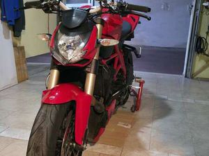 DUCATI STREETFIGHTER 848 ROSSO