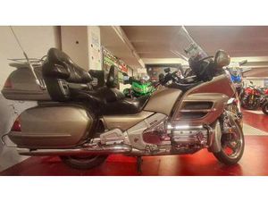 VENDO HONDA GL 1800 GOLD WING (2000 - 05) USATA A ROSTA (CODICE 9835347) - MOTO.IT