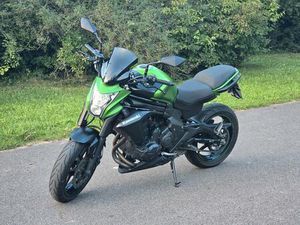 KAWASAKI ER-6N GEPFLEGT UND MIT WILBERS FAHRWERK