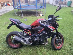 KAWASAKI Z900