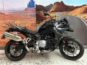 BMW F 750 GS TRIPLE BLACK