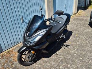 HONDA PCX - 125
