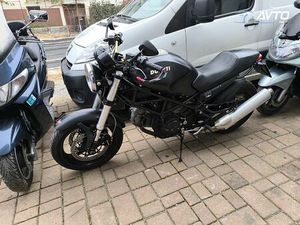 DUCATI MONSTER 695