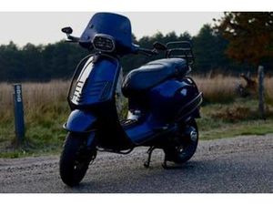 VESPA SPRINT 300CC FULL OPTION — SCOOTERS | PIAGGIO — MARKTPLAATS