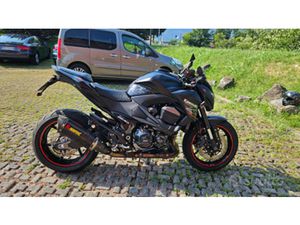 KAWASAKI Z800