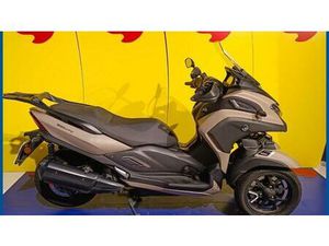 VENDO YAMAHA TRICITY 300 (2021 - 24) USATA A SAN GIORGIO IN BOSCO (CODICE 9836075) - MOTO.IT