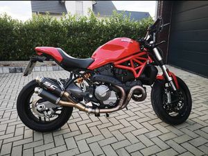 DUCATI MONSTER 821 - VIEL ZUBEHÖR - WENIG KILOMETER!