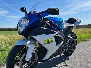 SUZUKI GSXR 750