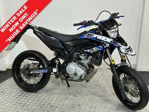 YAMAHA WR125X LOW MILEAGE - HPI CLEAR COMES WITH NEW MOT AND WARRANTY 124 CC
