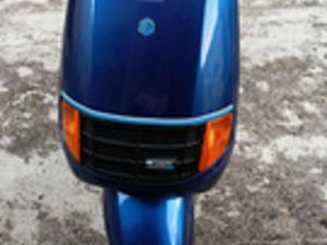 PIAGGIO QUARTZ LIQUID COOLED CON SOSPENSIONE TARGA
