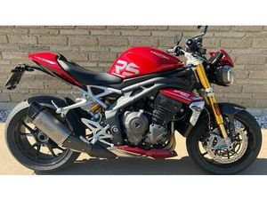 VENDO TRIUMPH SPEED TRIPLE 1200 RS (2021 - 24) USATA A ROVIGO (CODICE 9836391) - MOTO.IT