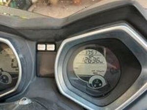 YAMAHA X-MAX 250 MOMODESIGN