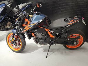 KTM 890 DUKE R OPÉ BLACK FRIDAY