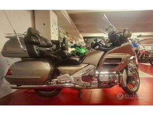 HONDA GL 1800 GOLD WING