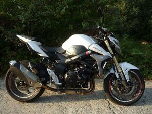 SUZUKI GSR 750 ABS GUTER ZUSTAND MIT ZUBEHÖR/EXTRAS KZH