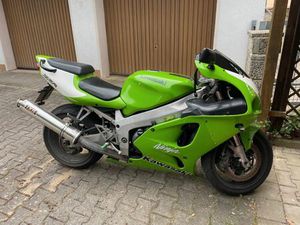 KAWASAKI NINJA ZX-7R