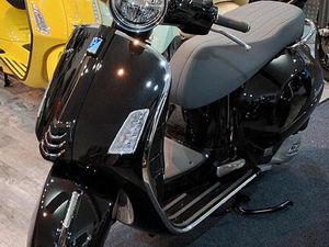 VESPA PRIMAVERA 50/125 VESPA GTS125/310 NEU GARANTIE