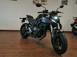 SUZUKI GSX 800