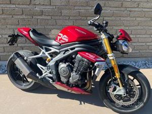 TRIUMPH SPEED TRIPLE 1200 RS