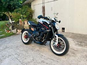 MV AGUSTA DRAGSTER 800RR