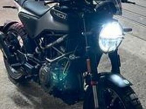 HUSQVARNA SVARTPILEN 401 - 2024