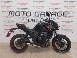 MOTO KAWASAKI Z 650 DEL 2023 CON SOLO 3200 KM