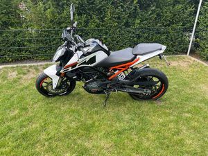 KTM DUKE 125