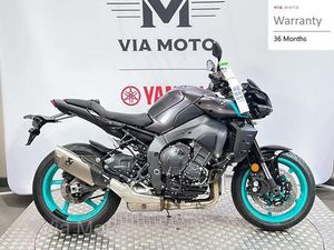 YAMAHA MT-10