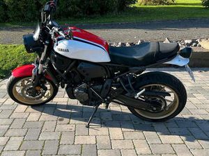 YAMAHA XSR 700