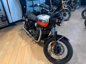 TRIUMPH - BONNEVILLE T100