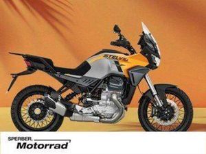 MOTO GUZZI STELVIO VORFÜHRFAHRZEUG