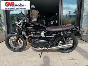 VENDO TRIUMPH STREET TWIN 900 (2019 - 20) USATA A TREZZANO SUL NAVIGLIO (CODICE 9836993) - MOTO.IT