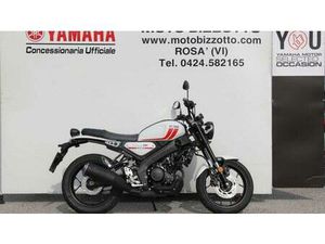 VENDO YAMAHA XSR 125 (2021 - 24) USATA A ROSA' (CODICE 9837721) - MOTO.IT