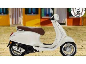 VENDO VESPA PRIMAVERA 150 (2024 - 25) NUOVA A ROMA (CODICE 8316353) - MOTO.IT