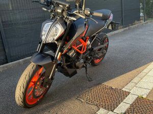 KTM DUKE 125