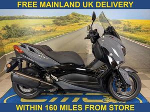 YAMAHA XMAX 300