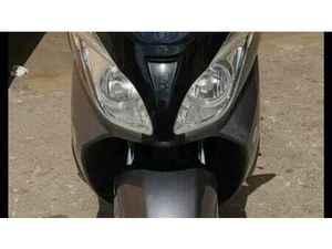VENDO APRILIA ATLANTIC 250 (2004 - 11) USATA A RAGUSA (CODICE 9838419) - MOTO.IT