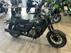UM MOTORCYCLES RENEGADE COMMANDO 125