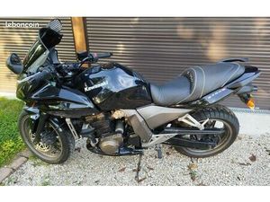 KAWASAKI Z750S
